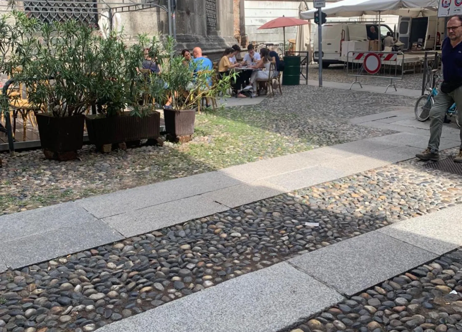 Apartment Ferienwohnung La Finestra Sul Duomo Di Pavia