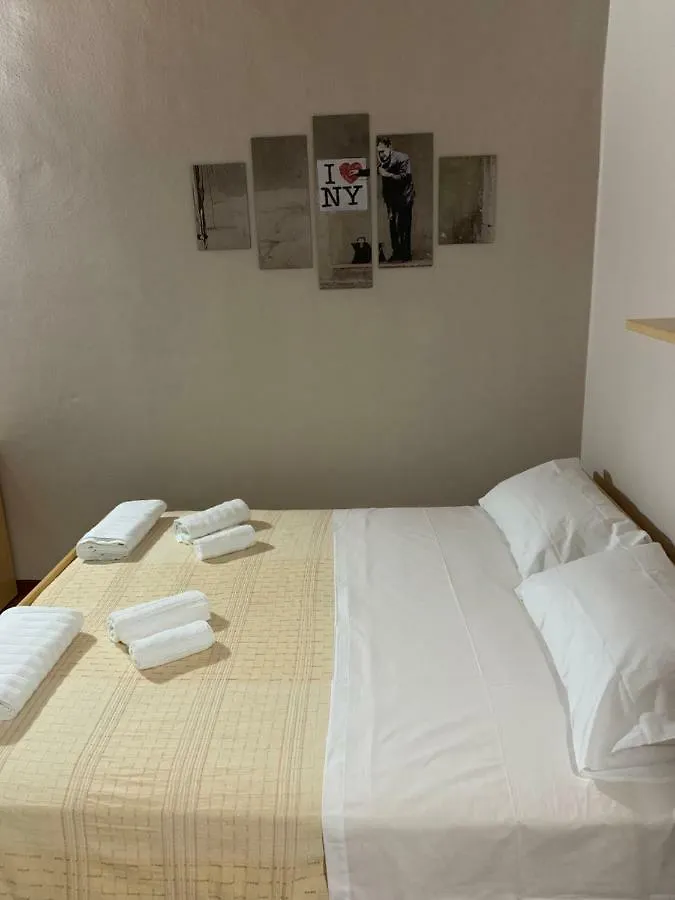 Apartment Ferienwohnung La Finestra Sul Duomo Di Pavia Italien