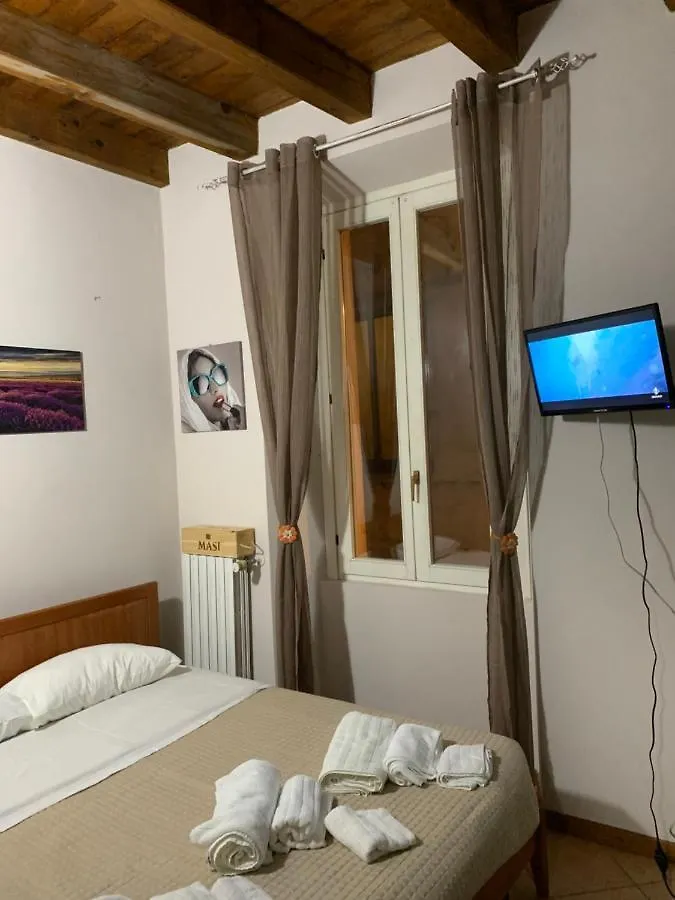 Ferienwohnung La Finestra Sul Duomo Di Pavia